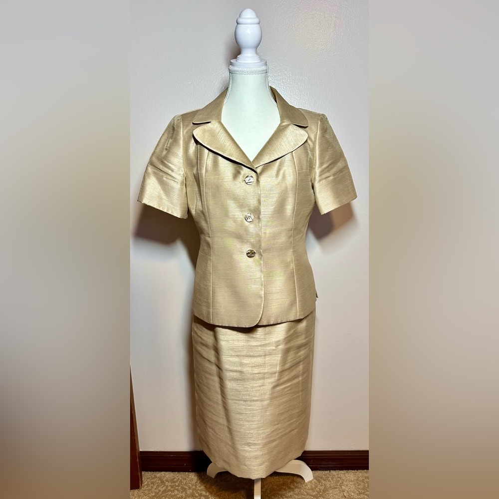 Le Suit Essentials Gold Skirt suit